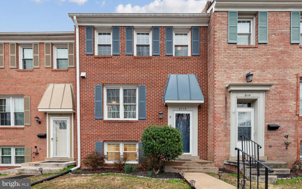 8112 RHODELL LANE