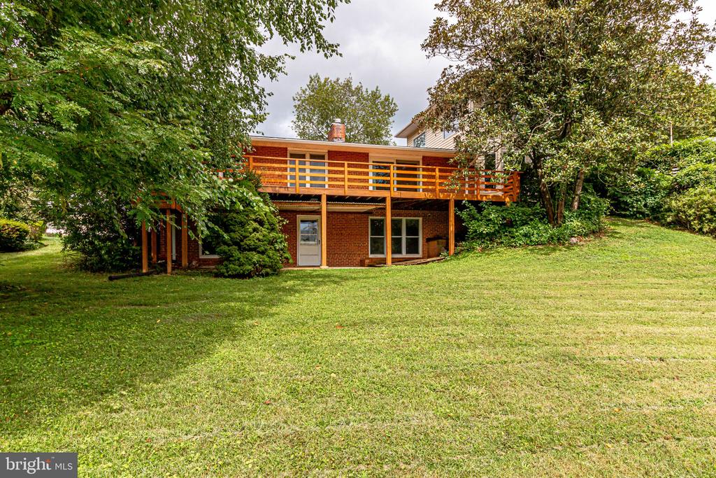 6525 BYRNES DRIVE