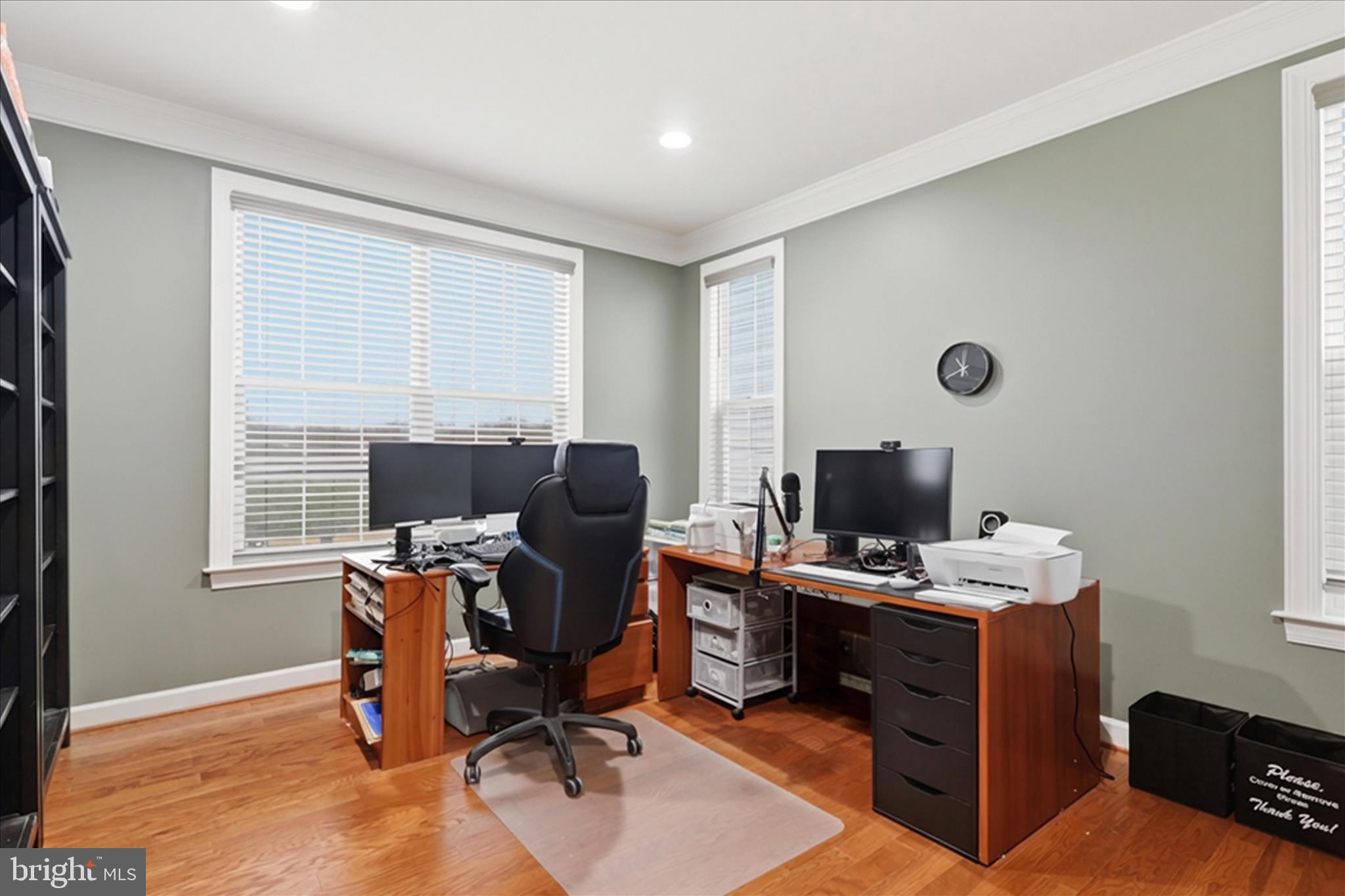 5575 JAMES YOUNG WAY