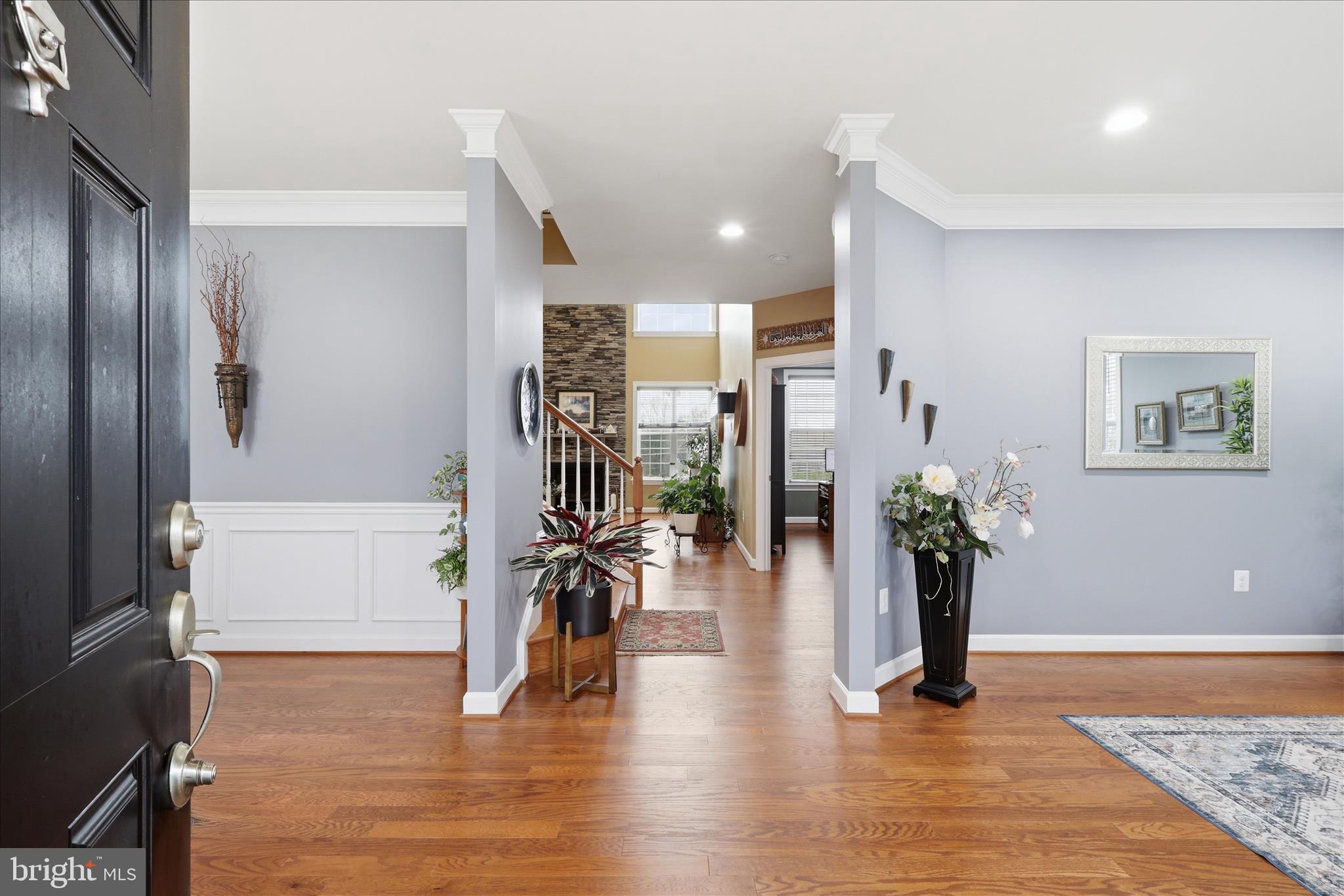 5575 JAMES YOUNG WAY