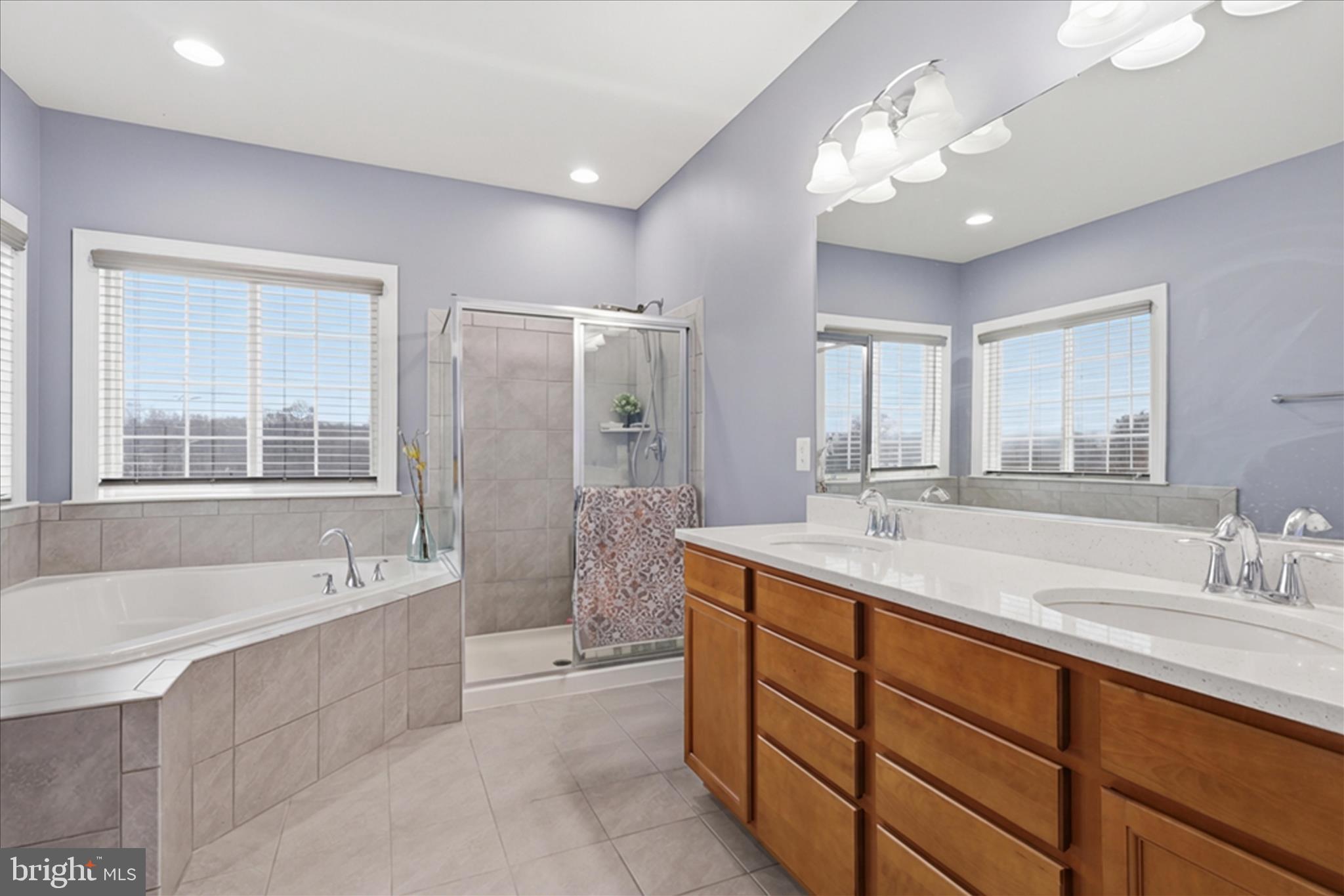 5575 JAMES YOUNG WAY