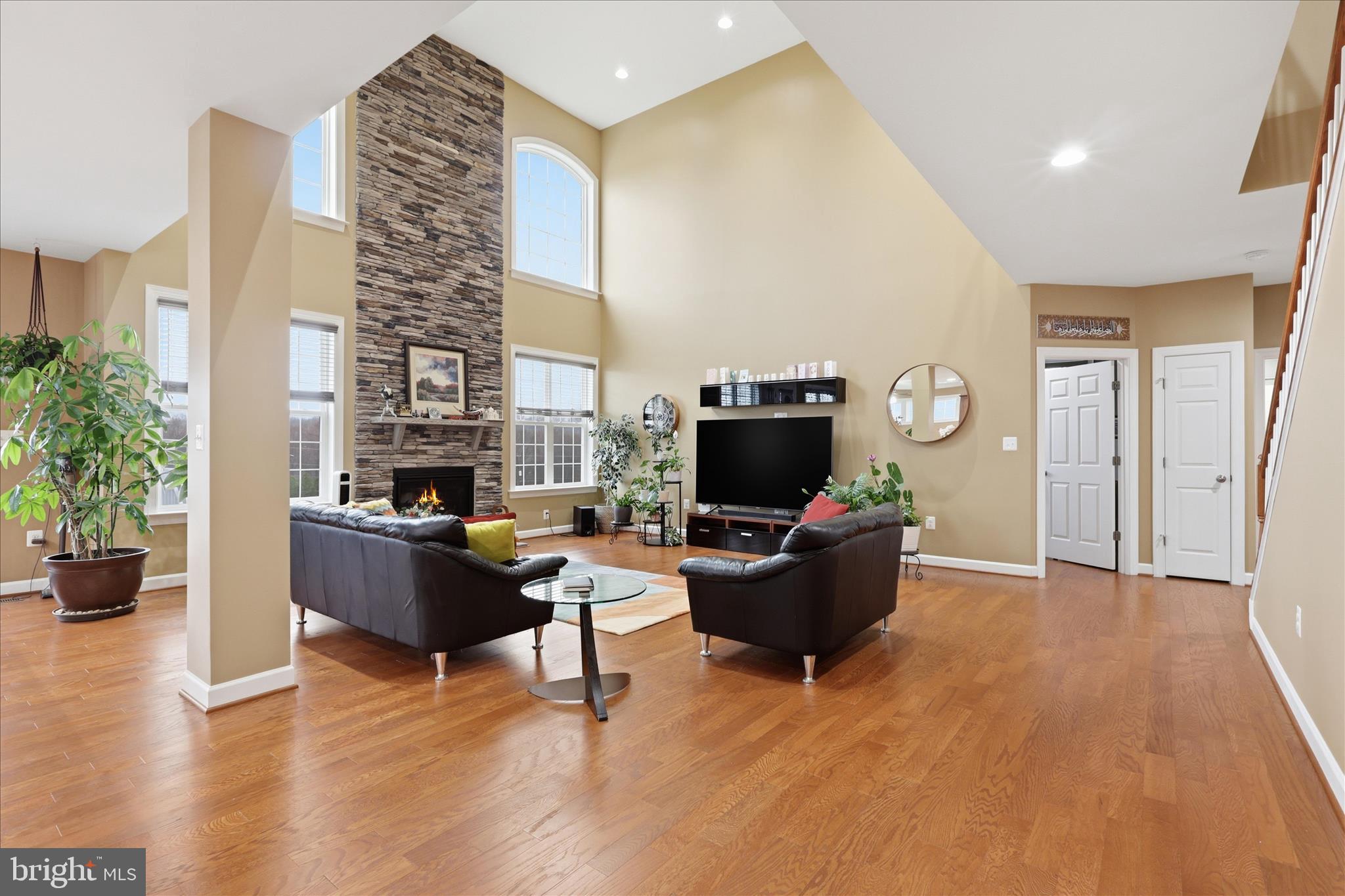 5575 JAMES YOUNG WAY