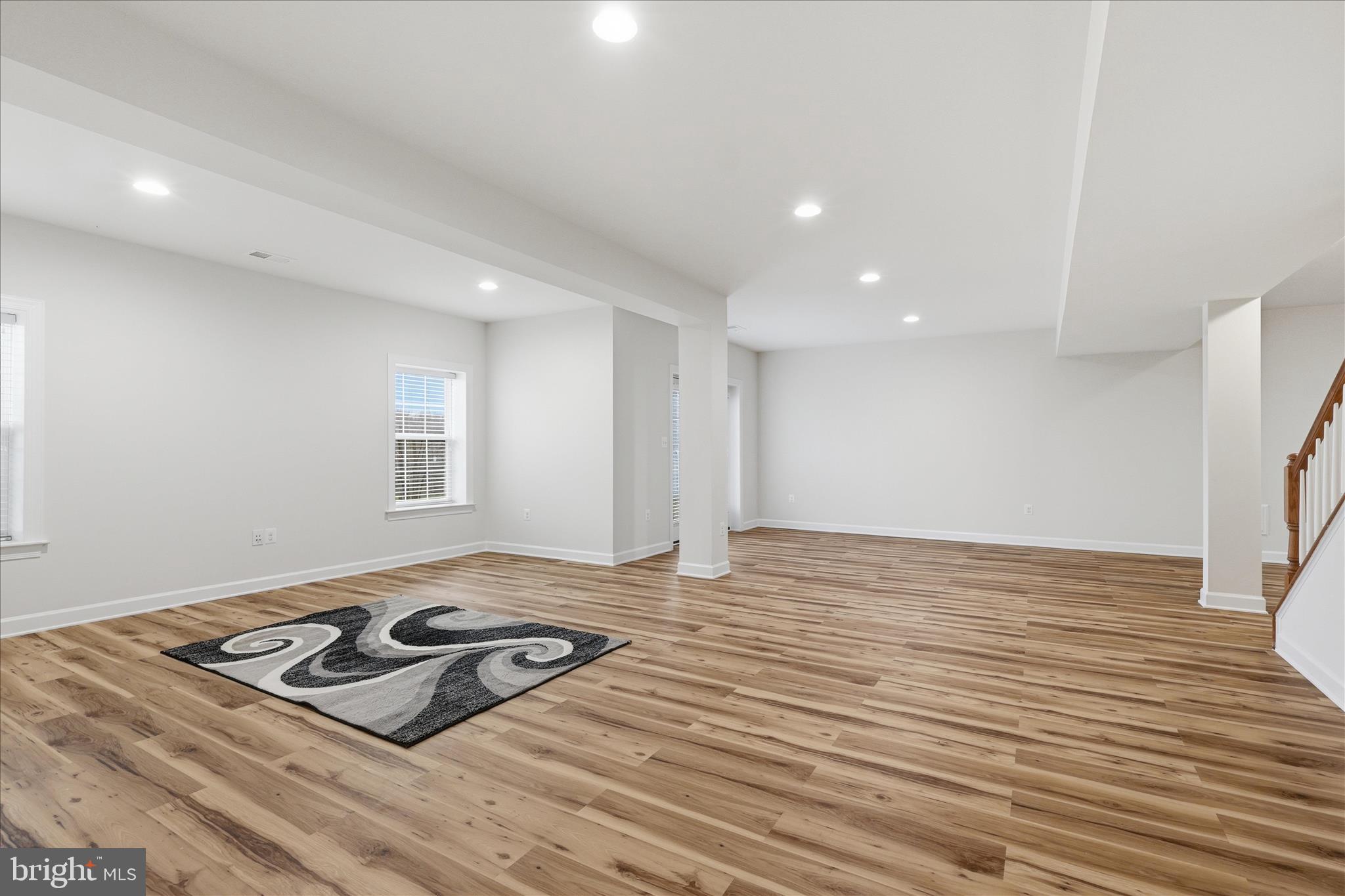 5575 JAMES YOUNG WAY