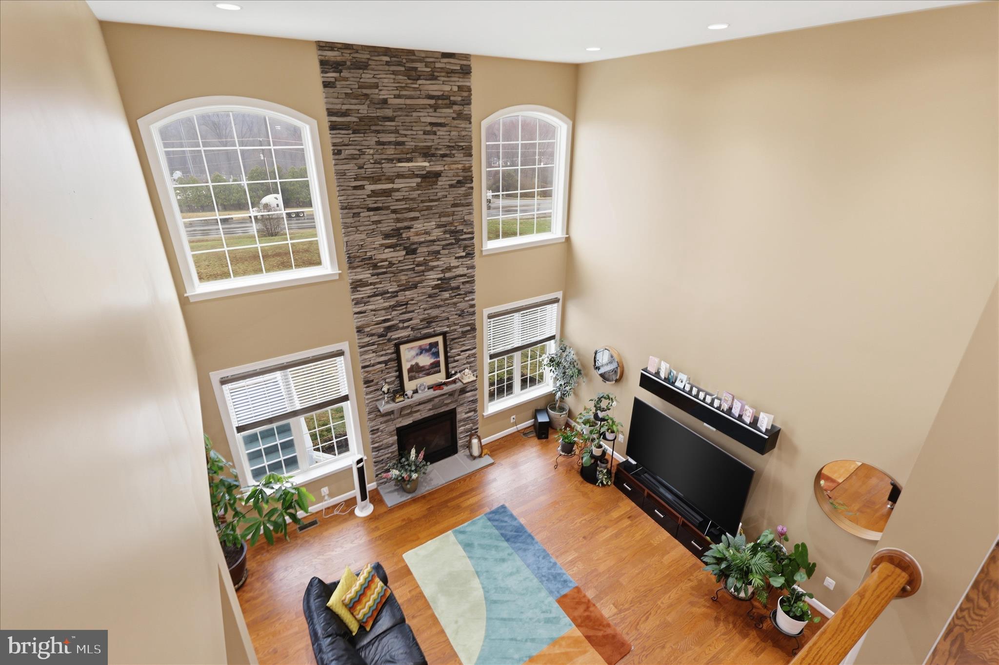 5575 JAMES YOUNG WAY