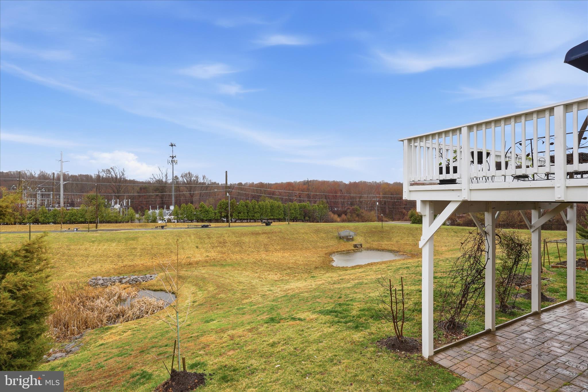 5575 JAMES YOUNG WAY