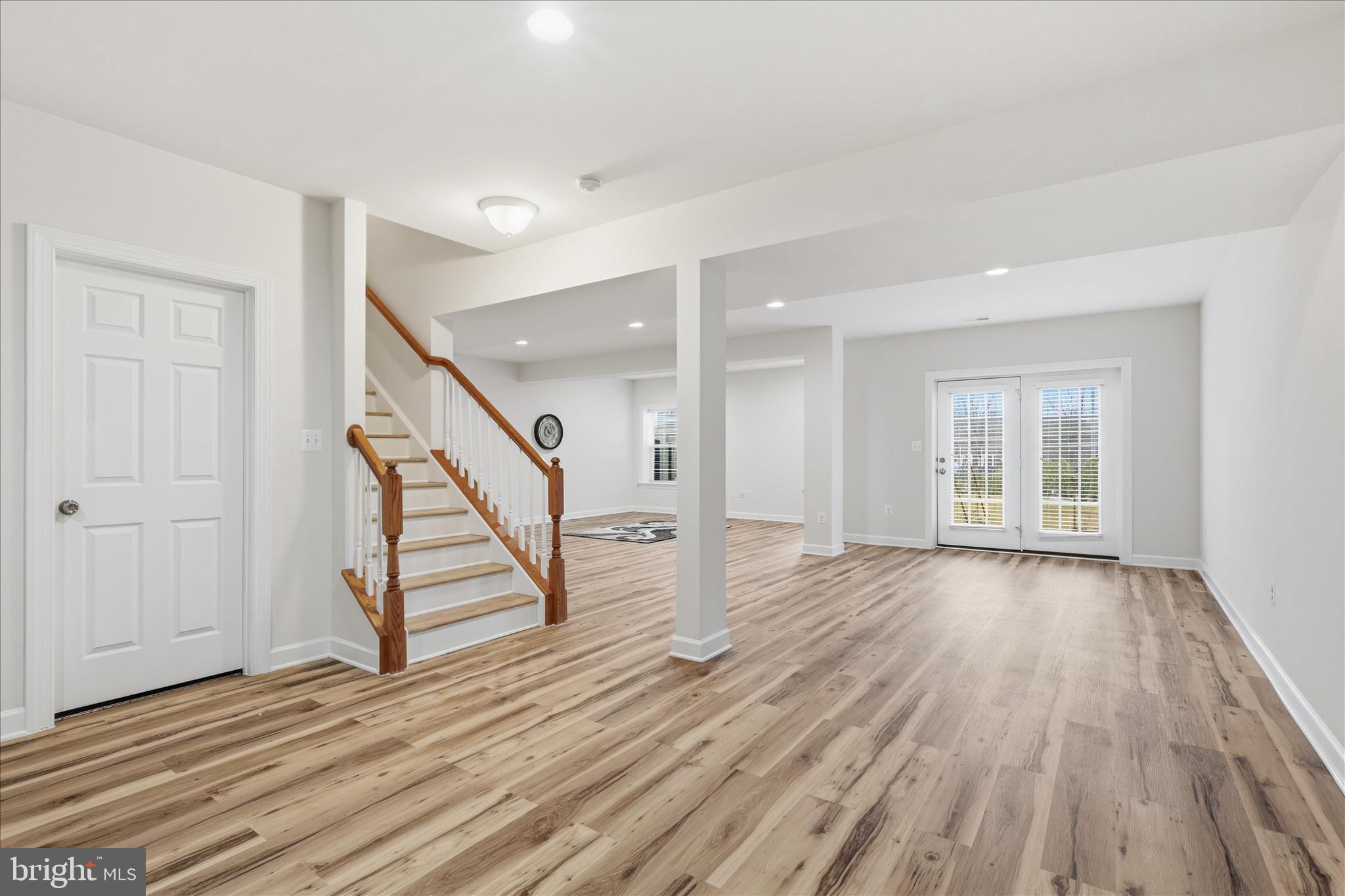 5575 JAMES YOUNG WAY