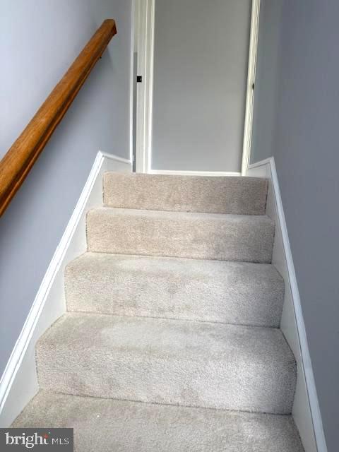 510 FAIRFAX LANE