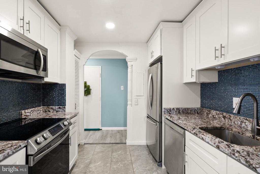 3245 RIO DRIVE 608