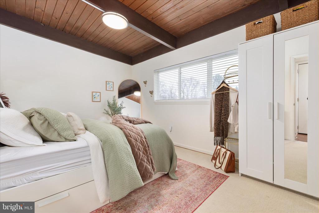 4901 AMERICANA DRIVE 202