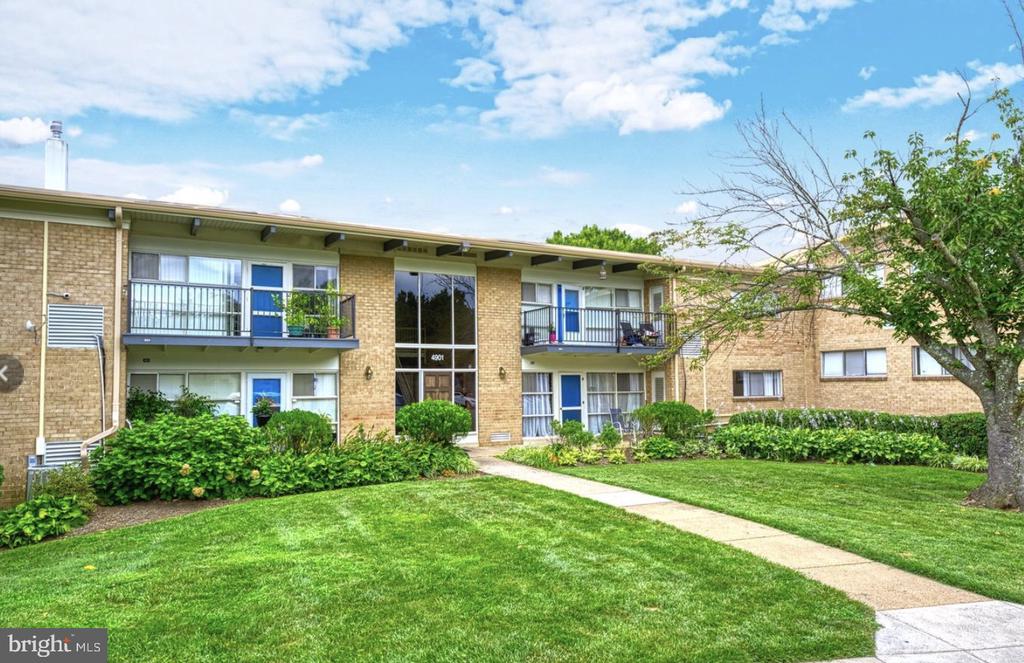 4901 AMERICANA DRIVE 202