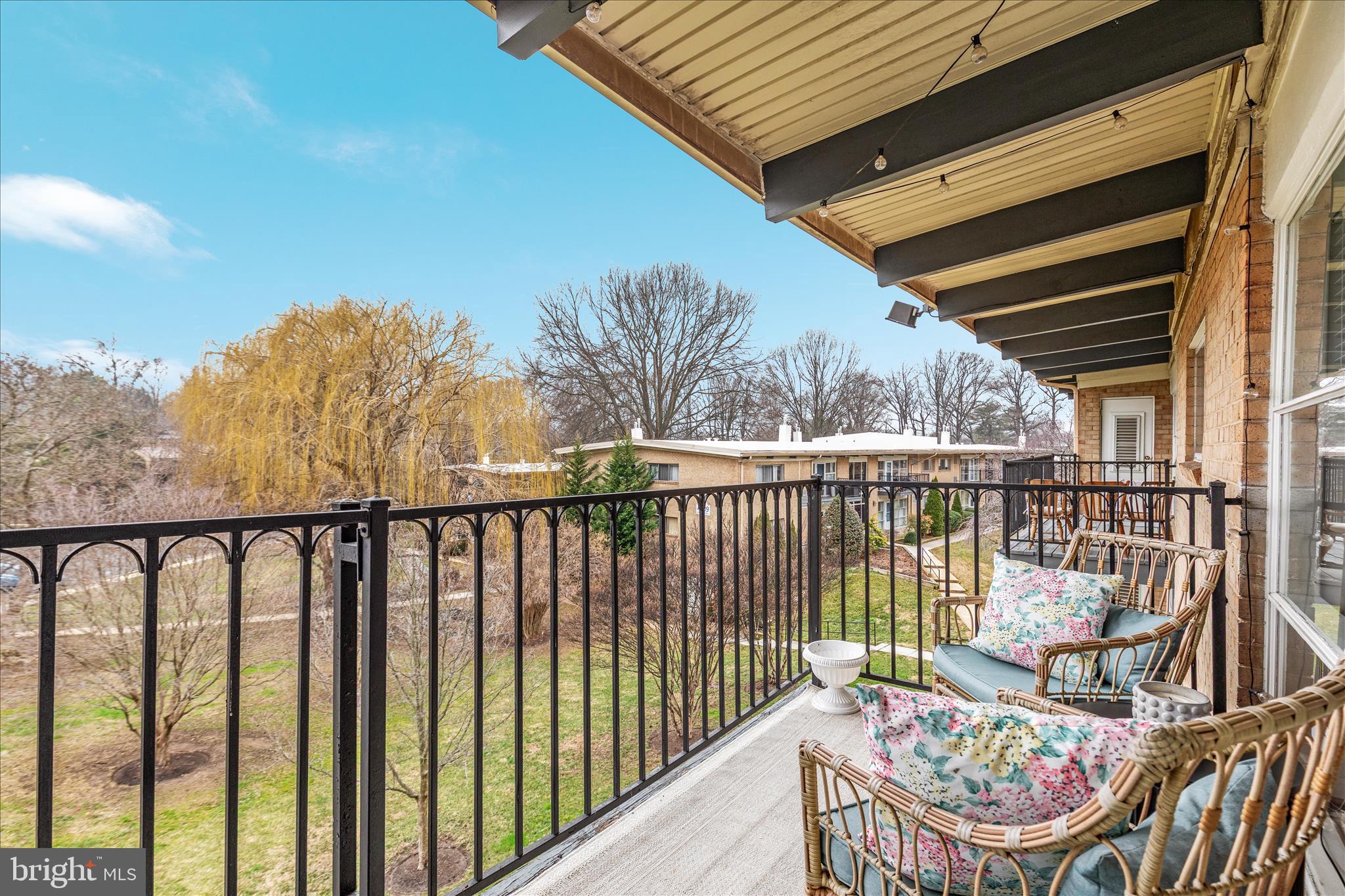 4901 AMERICANA DRIVE 202