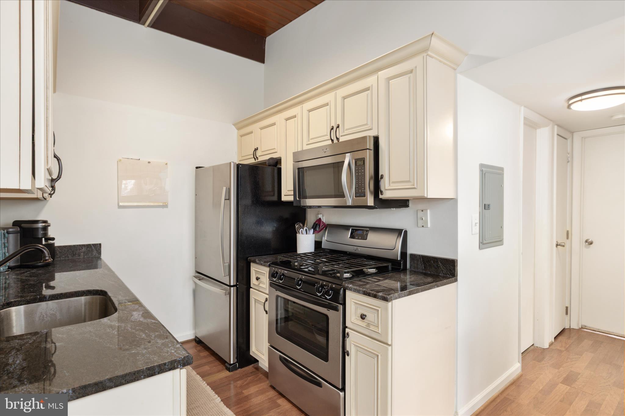 4901 AMERICANA DRIVE 202