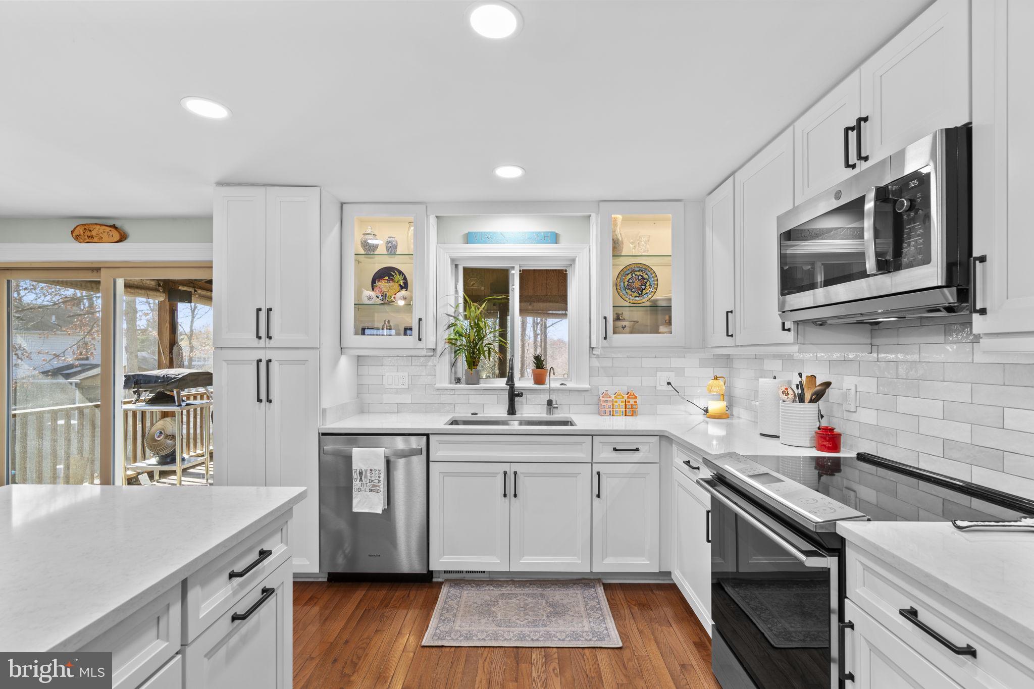 1530 POWELLS TAVERN PLACE