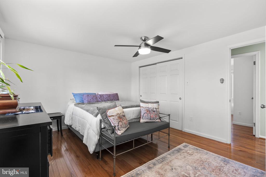 1530 POWELLS TAVERN PLACE