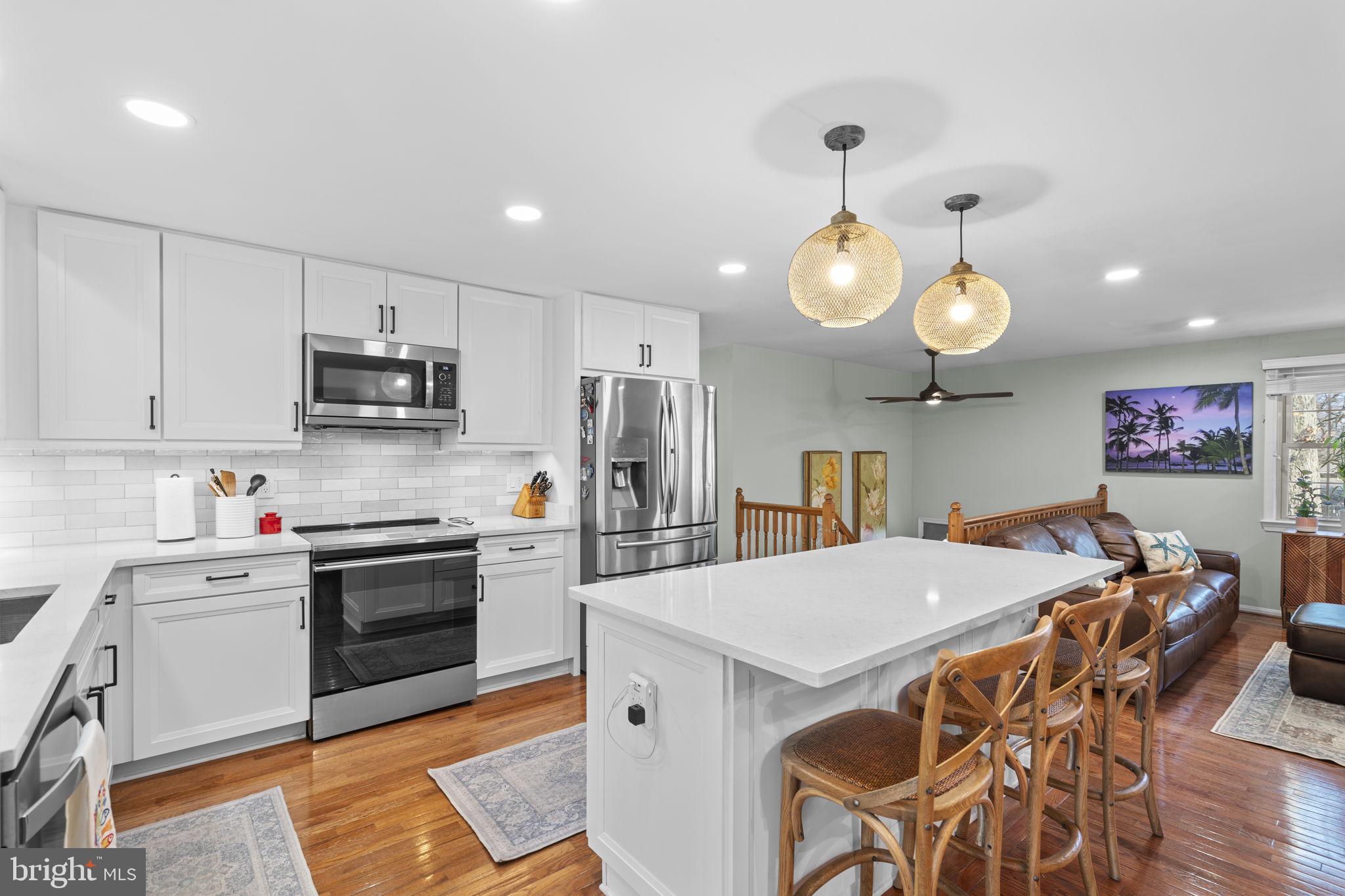 1530 POWELLS TAVERN PLACE