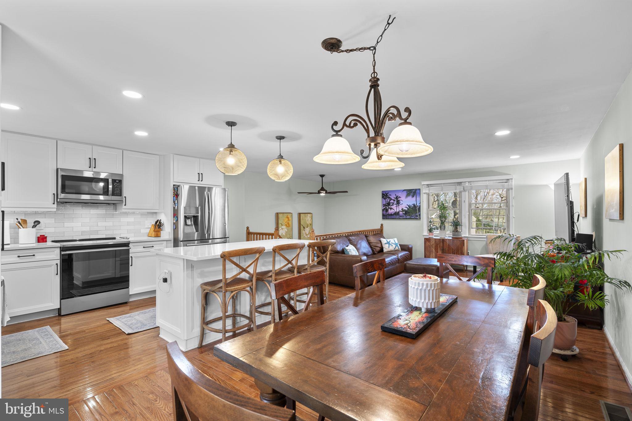 1530 POWELLS TAVERN PLACE