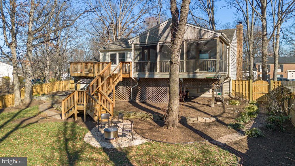 1530 POWELLS TAVERN PLACE