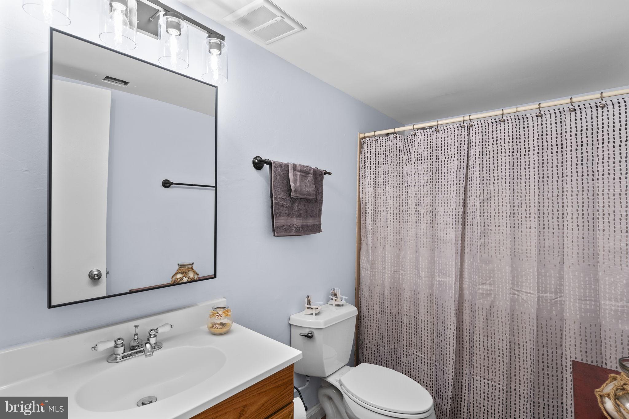 1530 POWELLS TAVERN PLACE