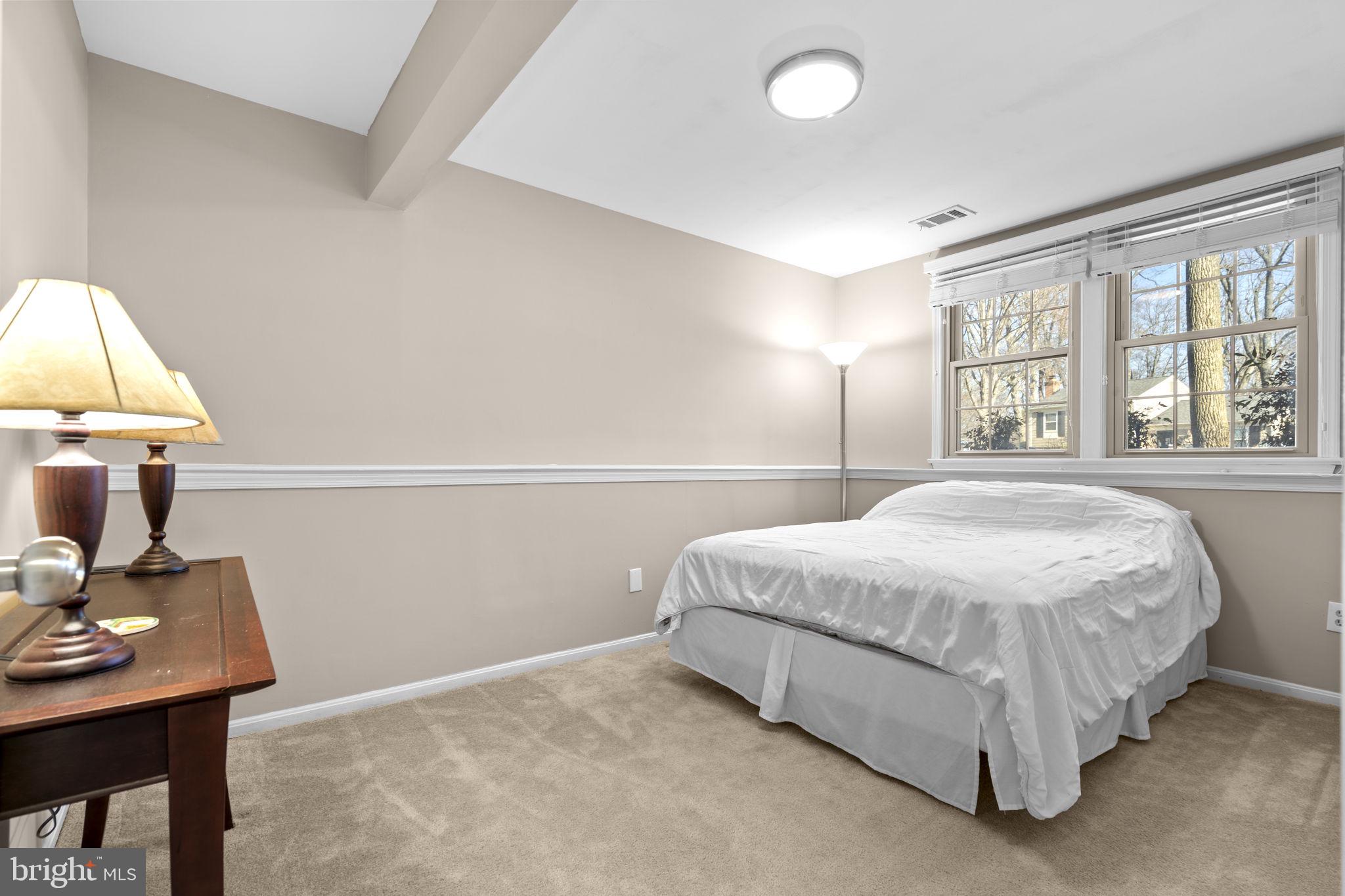 1530 POWELLS TAVERN PLACE