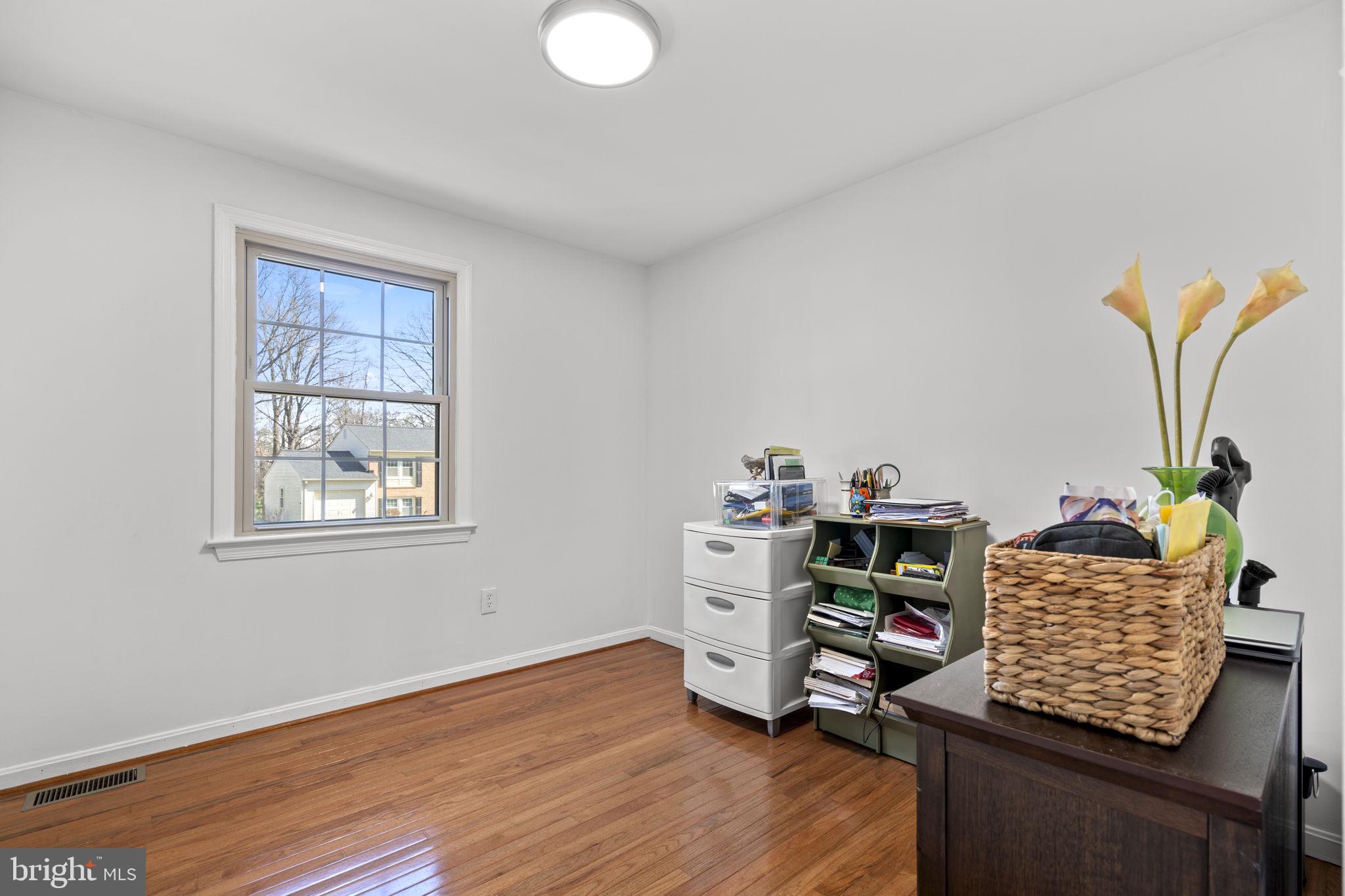 1530 POWELLS TAVERN PLACE