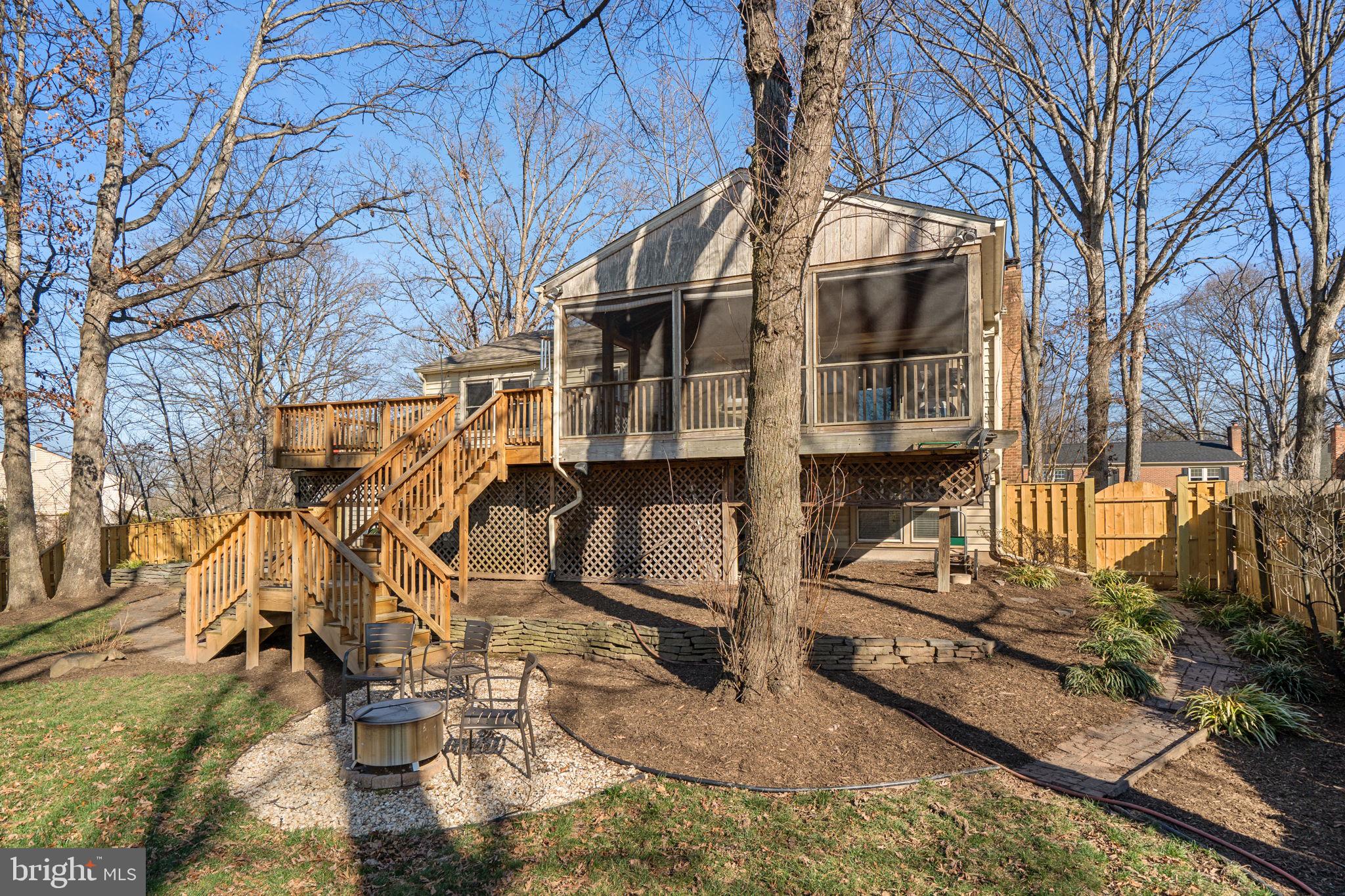 1530 POWELLS TAVERN PLACE