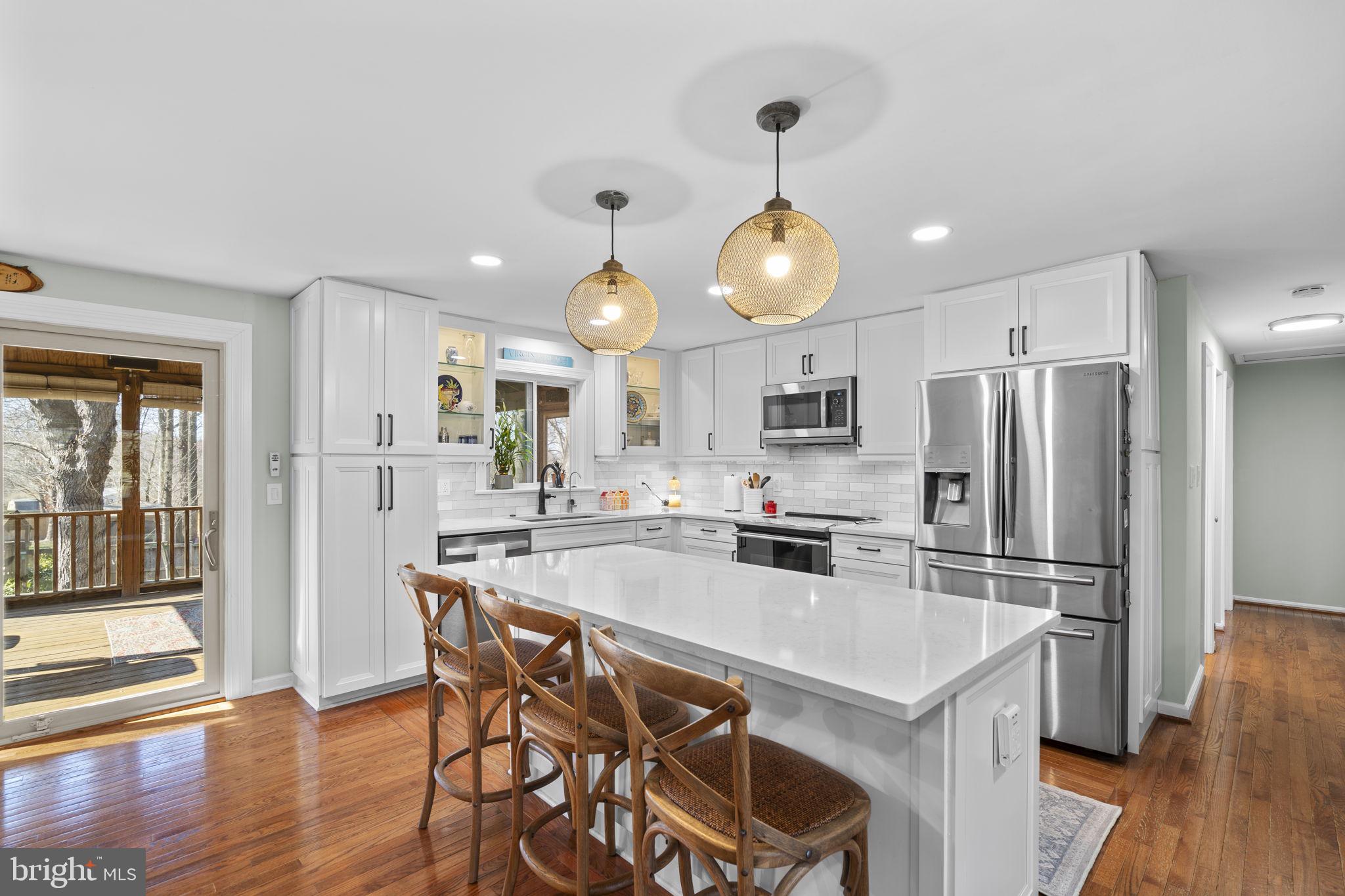 1530 POWELLS TAVERN PLACE