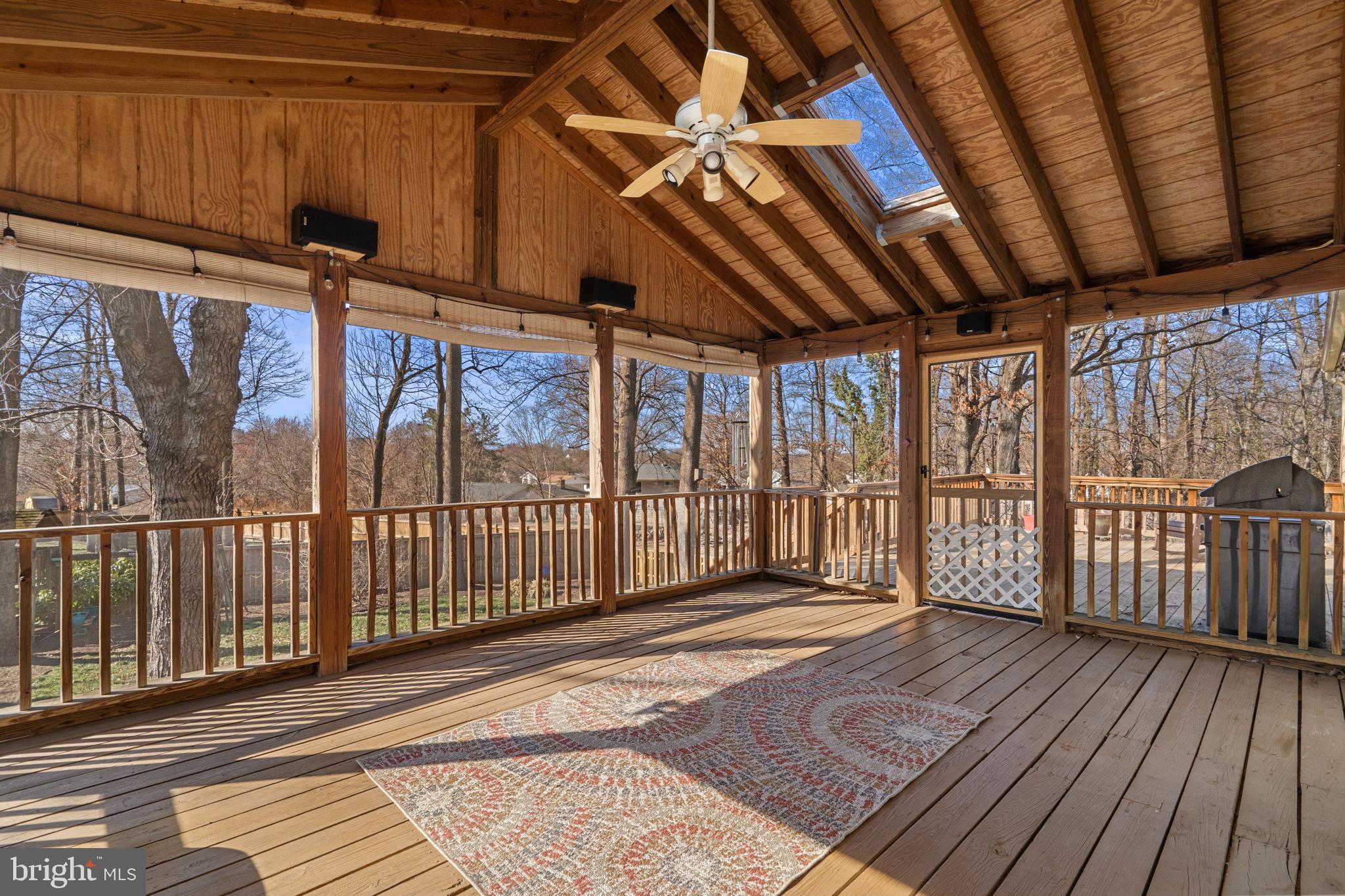 1530 POWELLS TAVERN PLACE