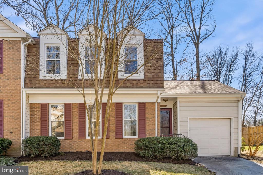 5907 WOOD SORRELS COURT