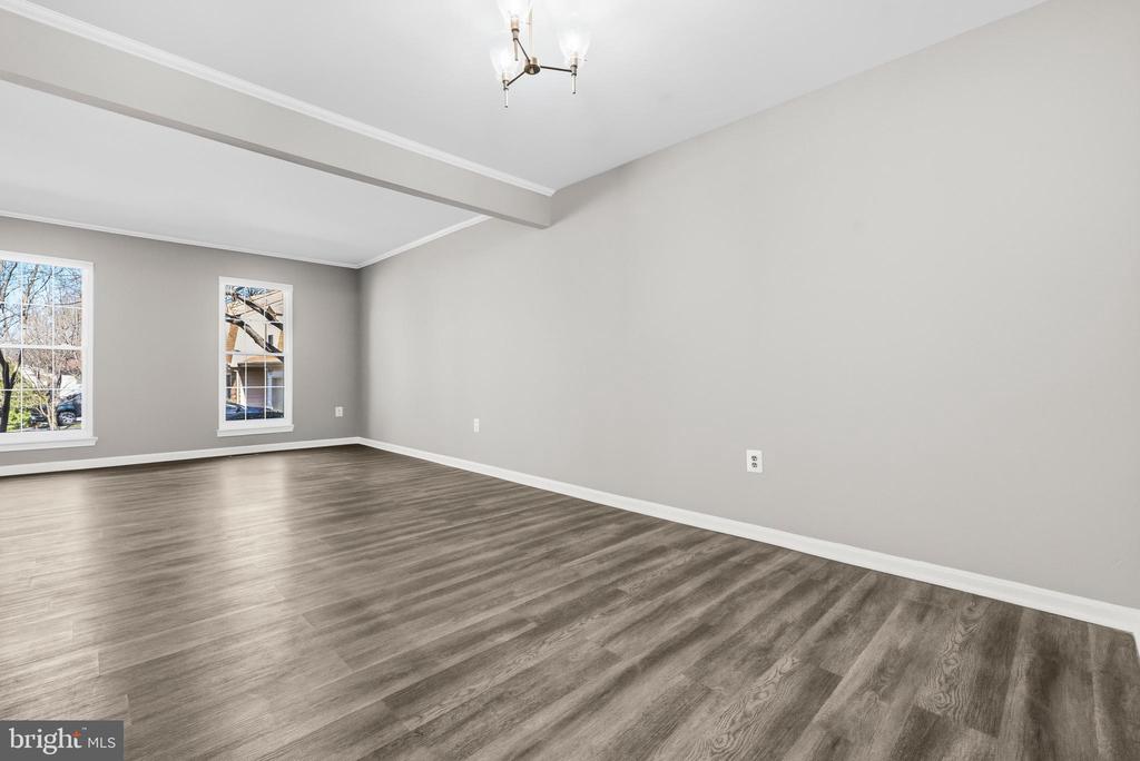 5907 WOOD SORRELS COURT