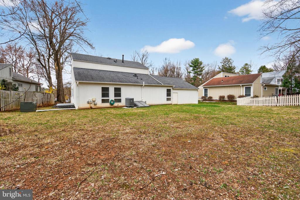9329 RAINTREE ROAD