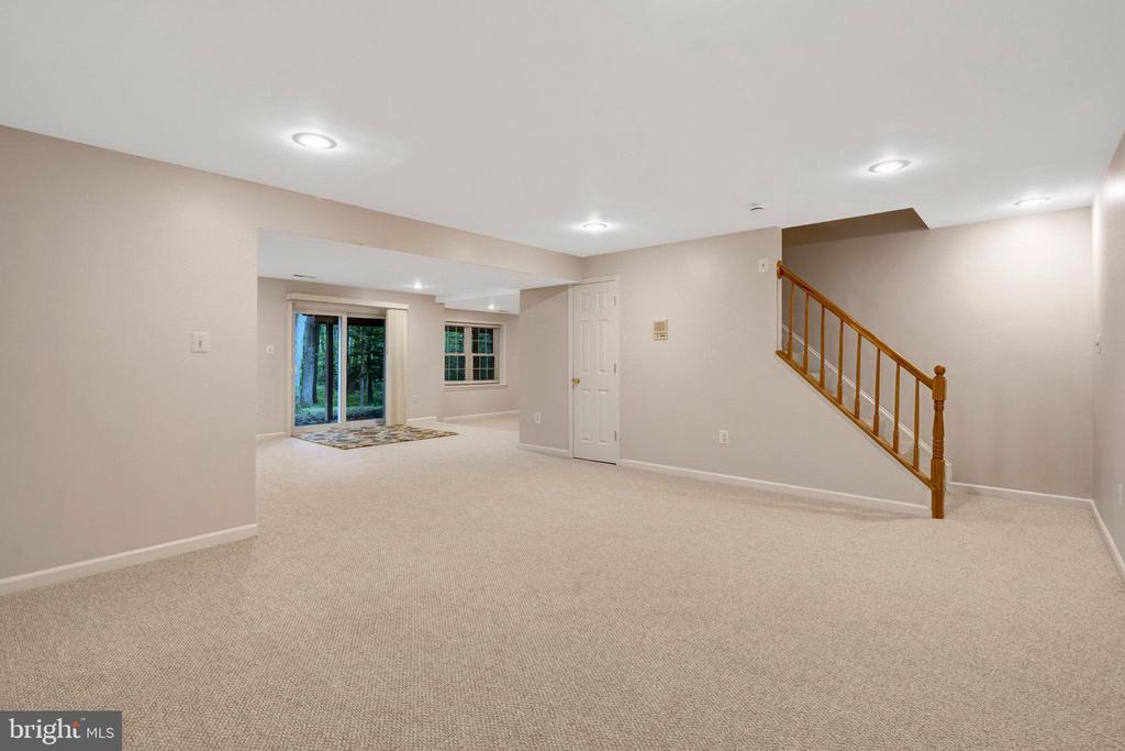 11181 LONGWOOD GROVE DRIVE