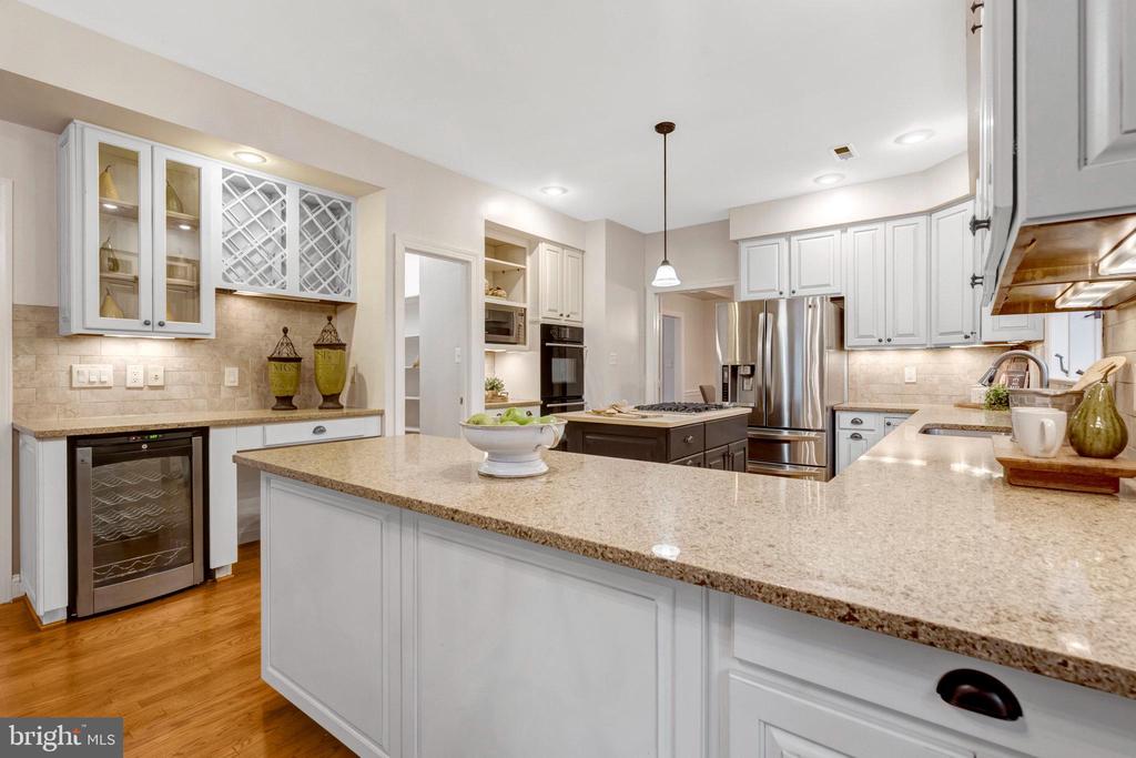 11181 LONGWOOD GROVE DRIVE