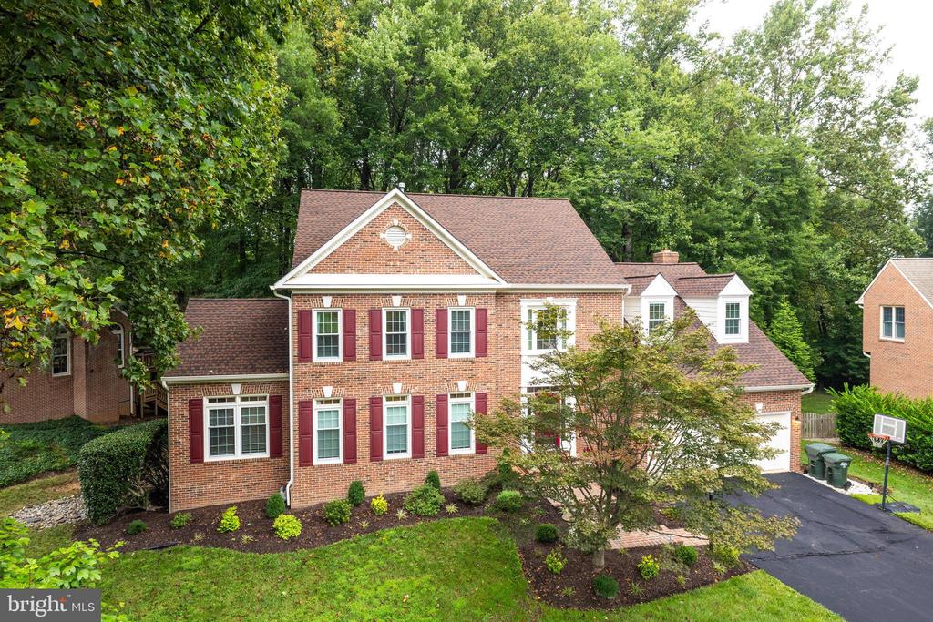 11181 LONGWOOD GROVE DRIVE