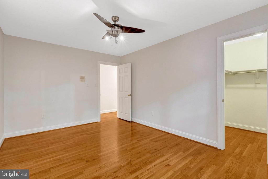 11181 LONGWOOD GROVE DRIVE
