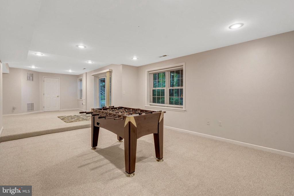 11181 LONGWOOD GROVE DRIVE