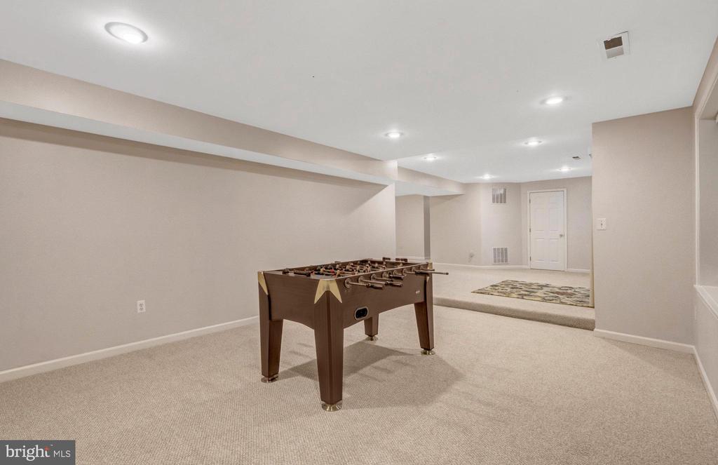 11181 LONGWOOD GROVE DRIVE