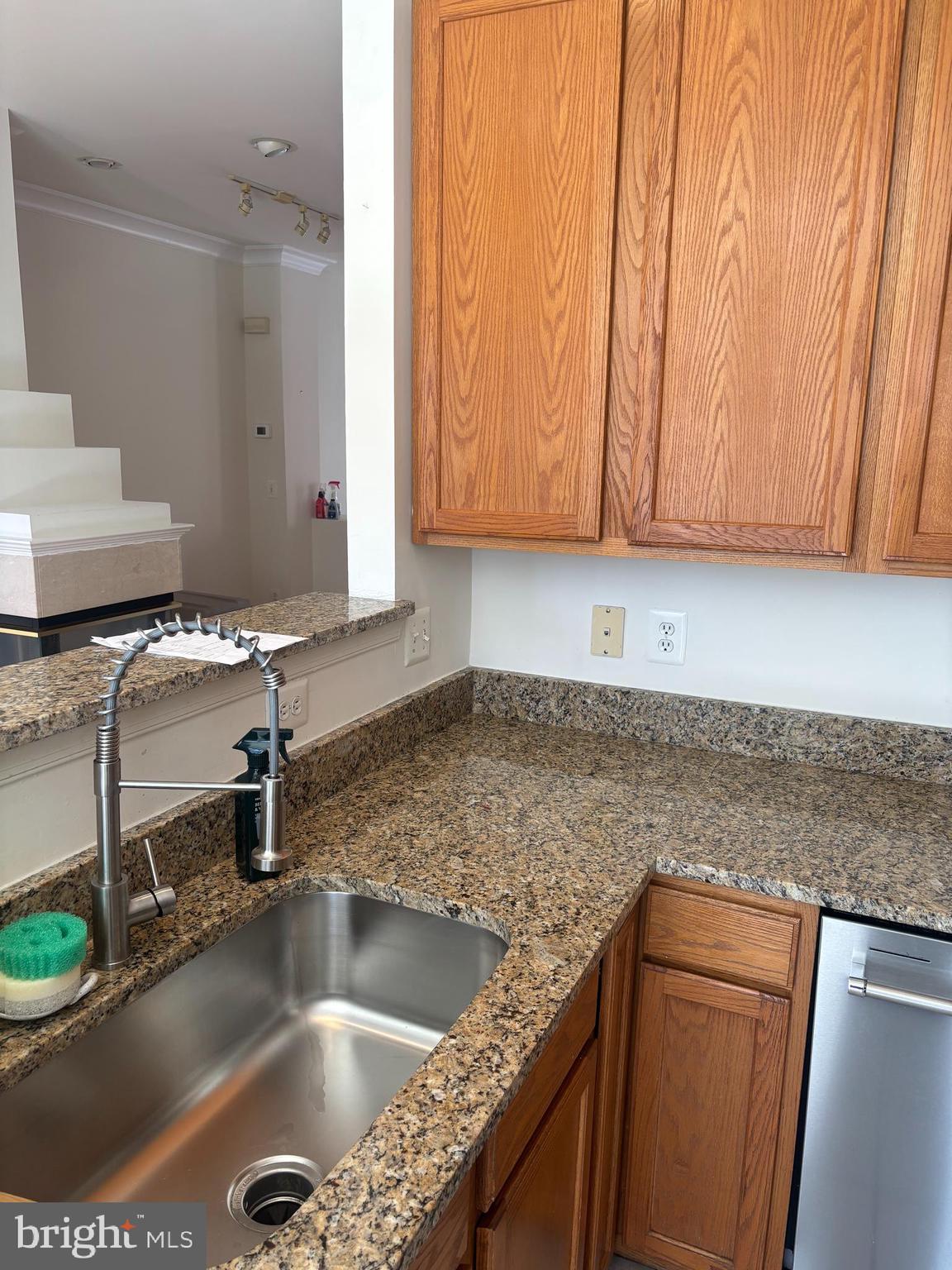 1225 WILD HAWTHORN WAY