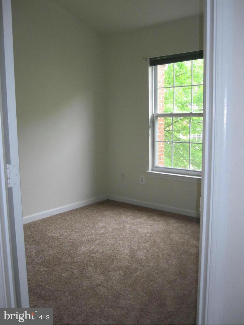 1225 WILD HAWTHORN WAY