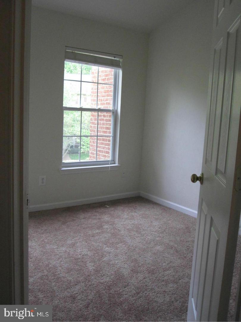 1225 WILD HAWTHORN WAY