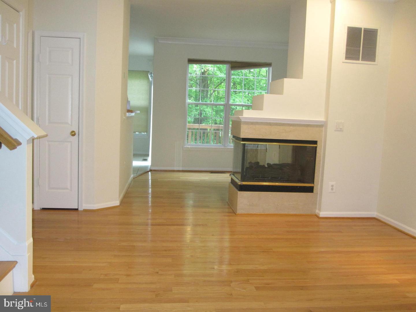 1225 WILD HAWTHORN WAY