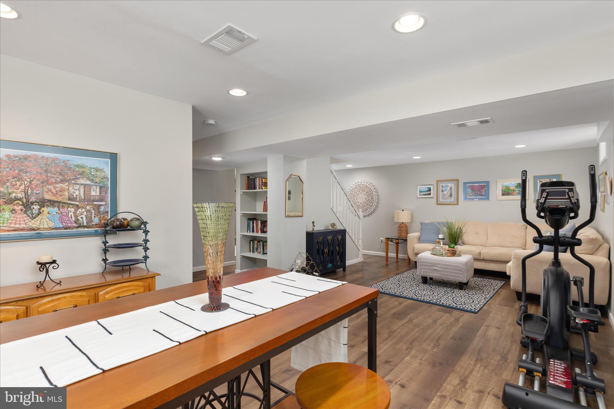 15567 EAGLE TAVERN LANE
