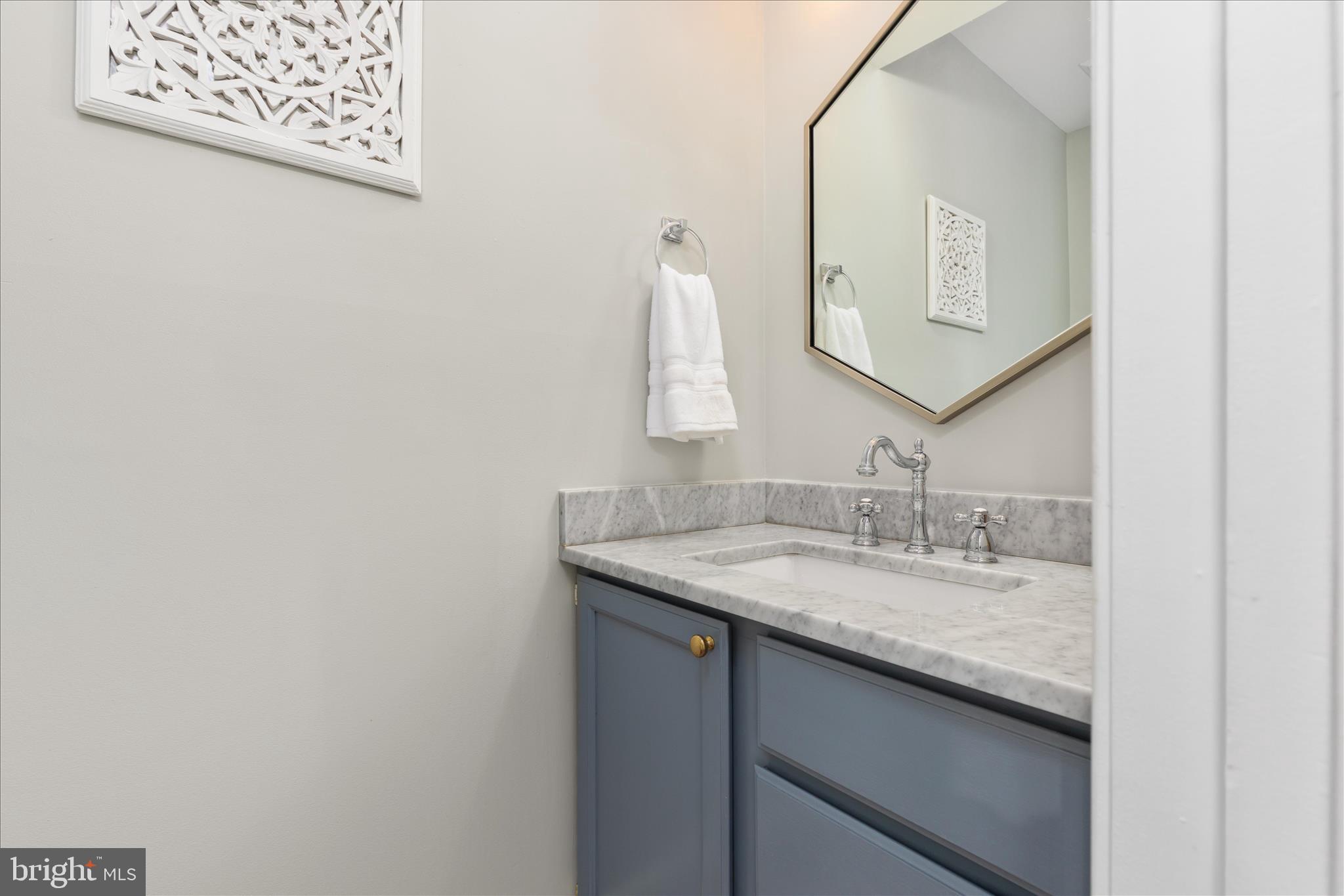 15567 EAGLE TAVERN LANE