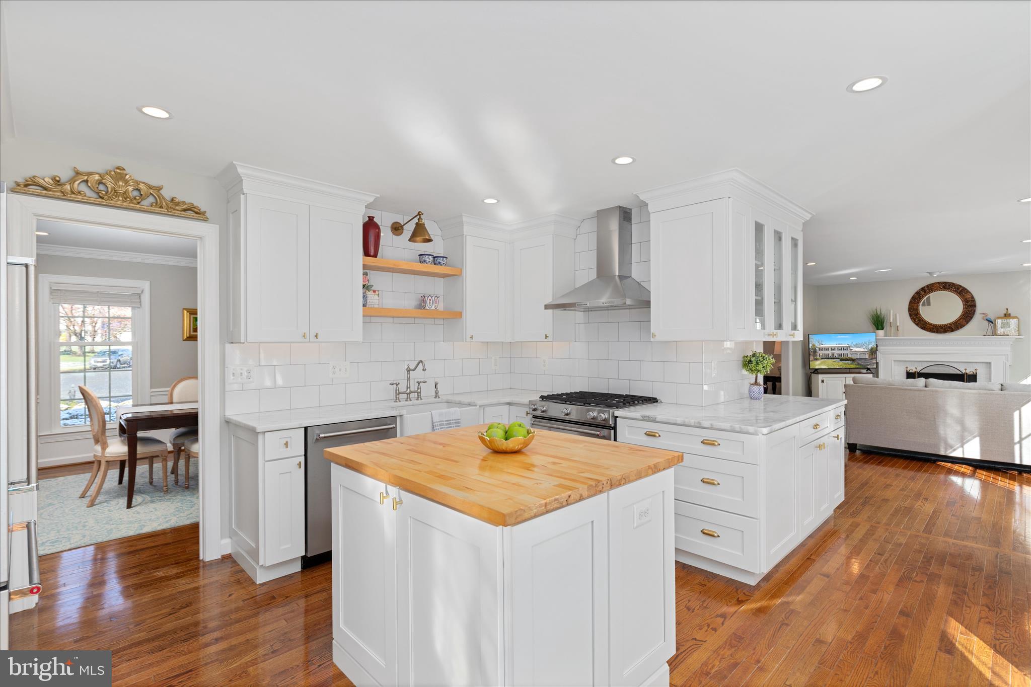 15567 EAGLE TAVERN LANE
