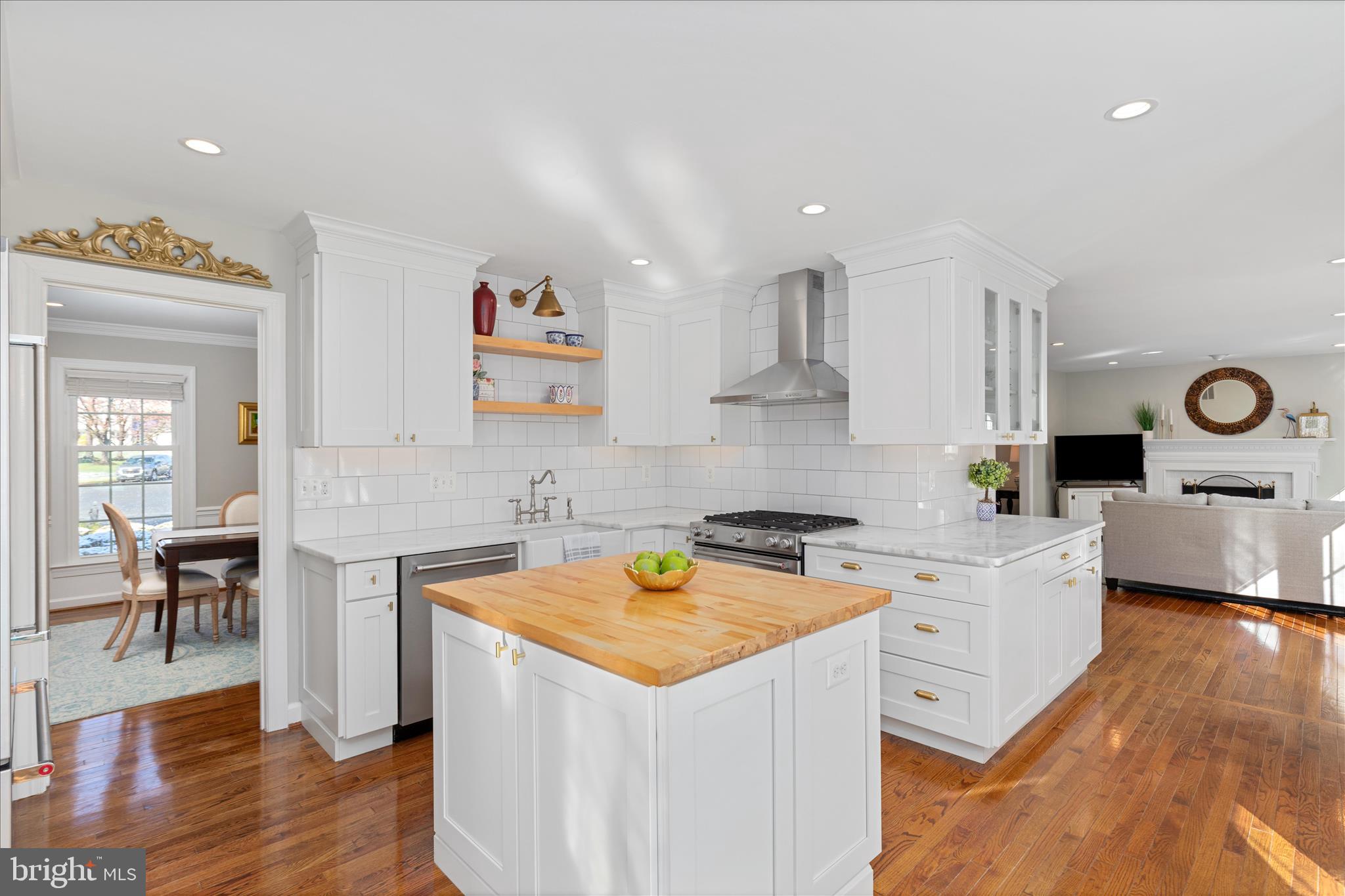 15567 EAGLE TAVERN LANE