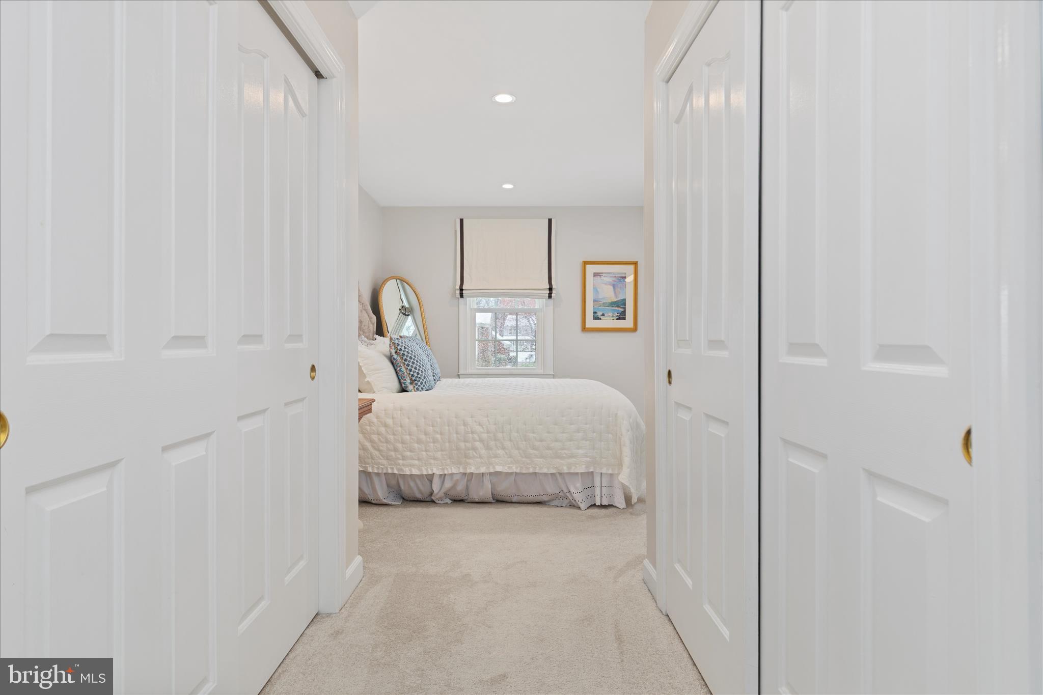 15567 EAGLE TAVERN LANE