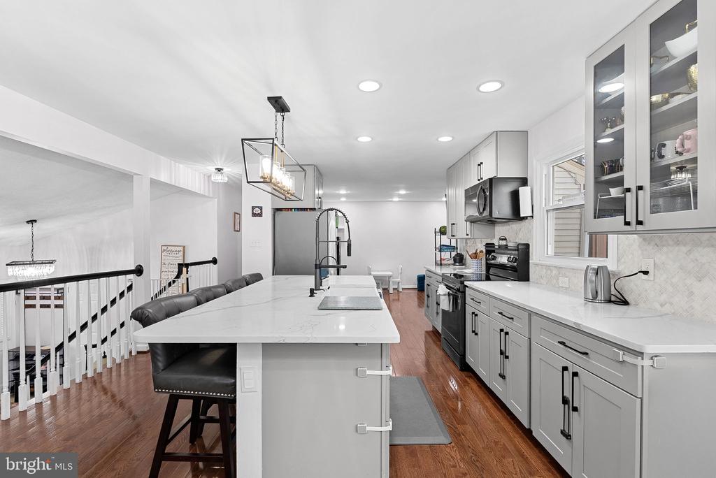 6208 ORMANDY DRIVE