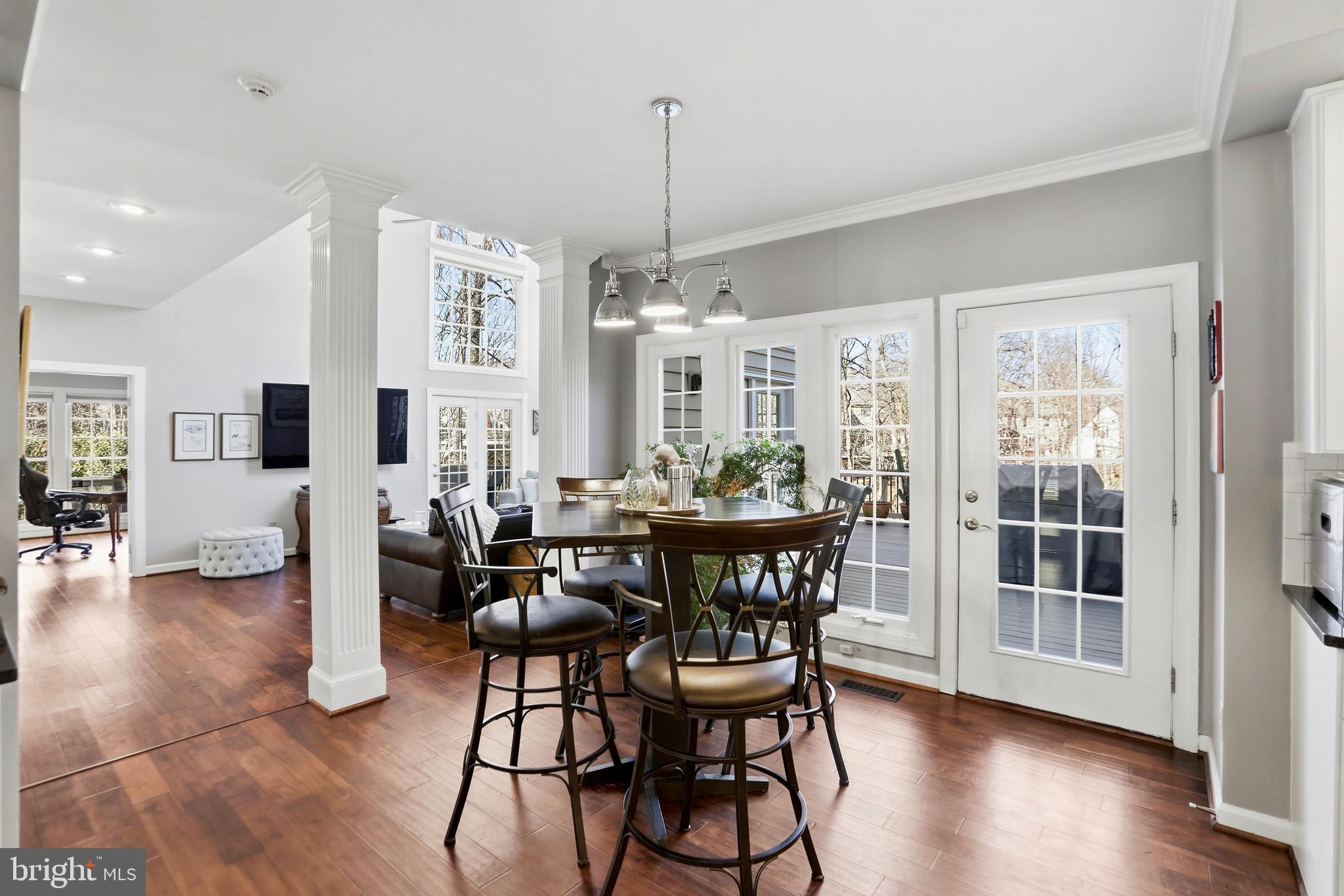 1235 TOTTENHAM COURT