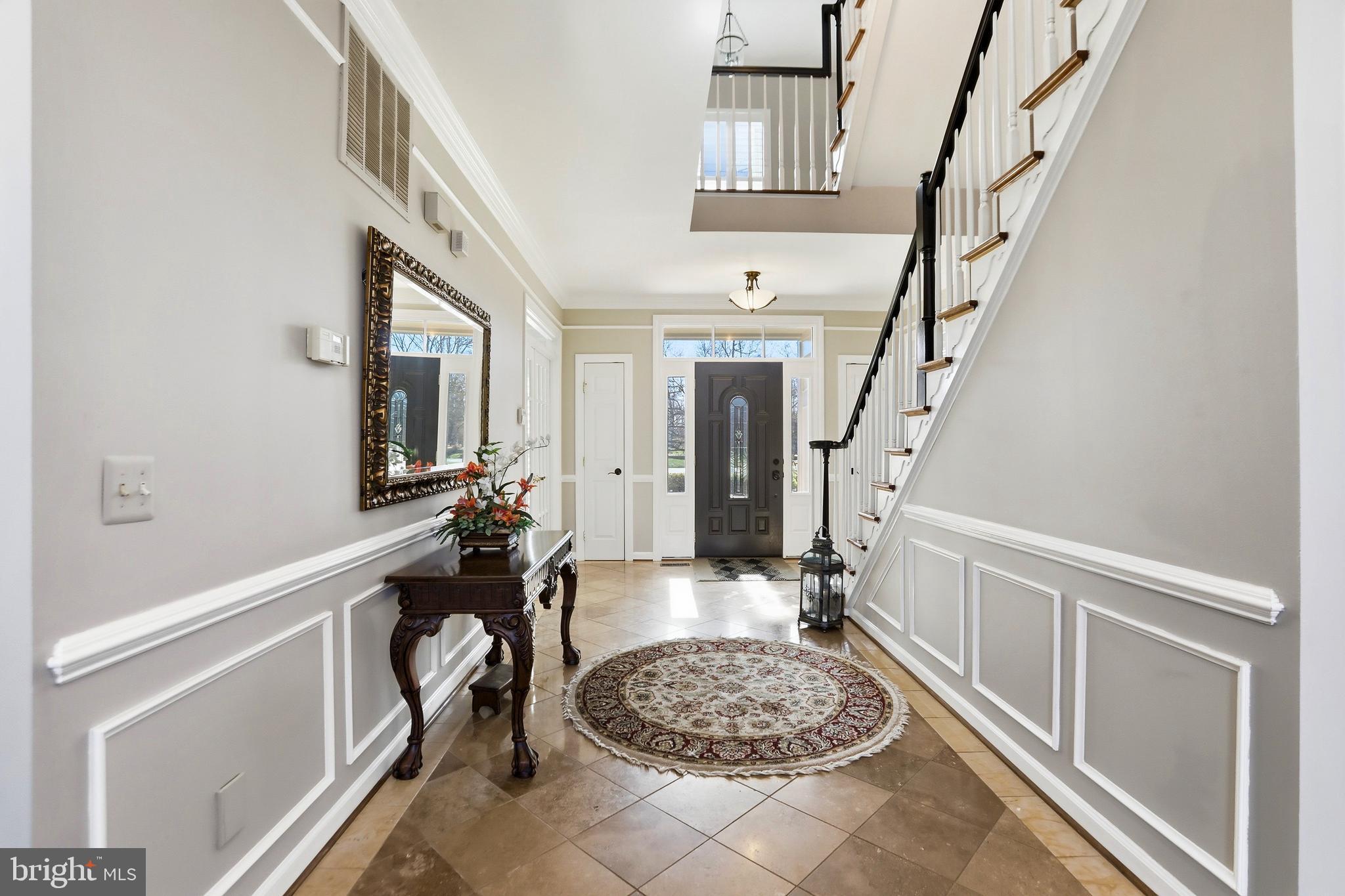 1235 TOTTENHAM COURT