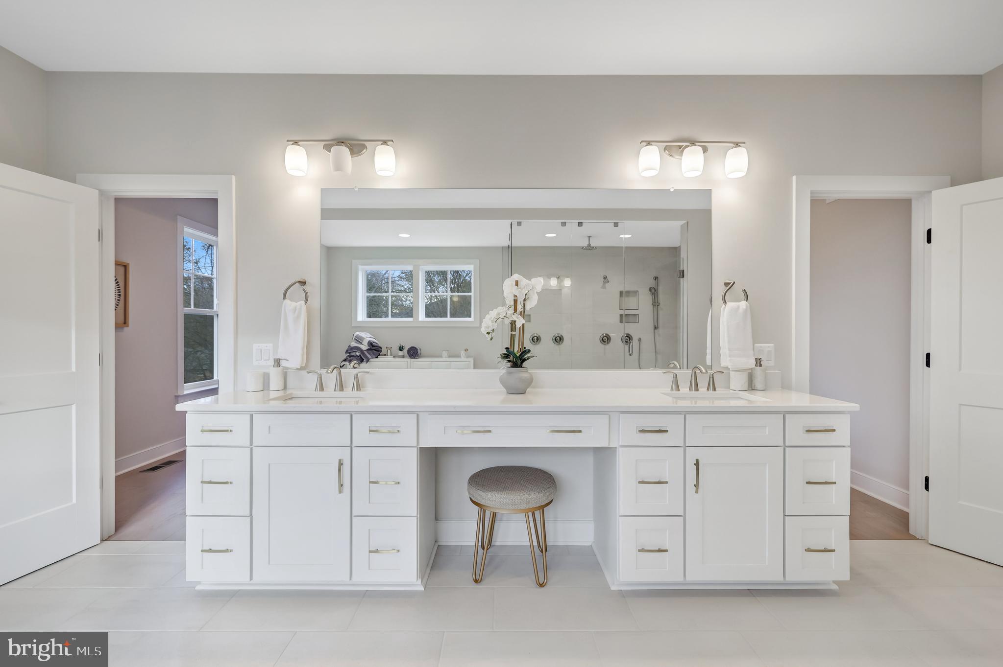 1429 SPRING VALE AVENUE