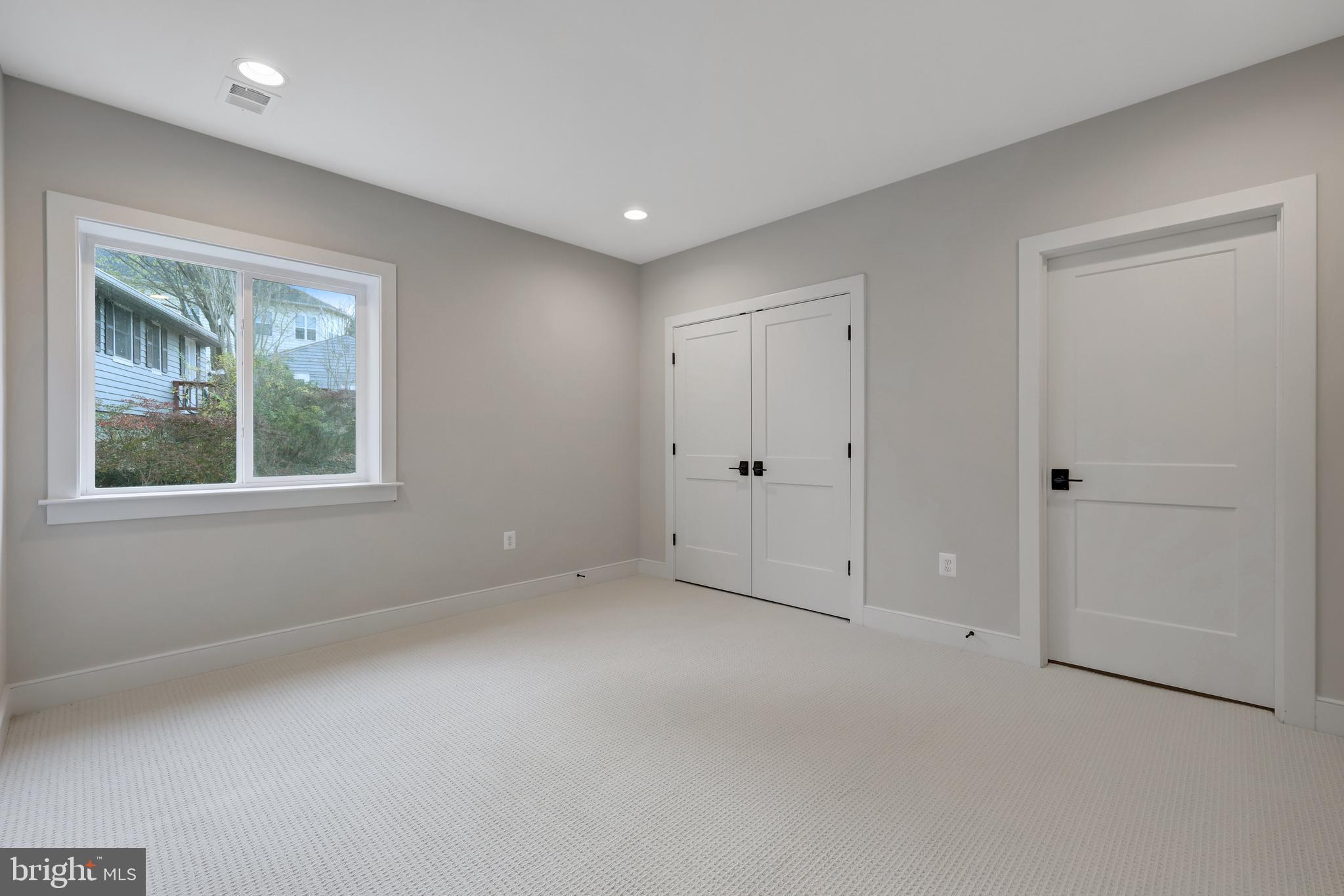 1429 SPRING VALE AVENUE